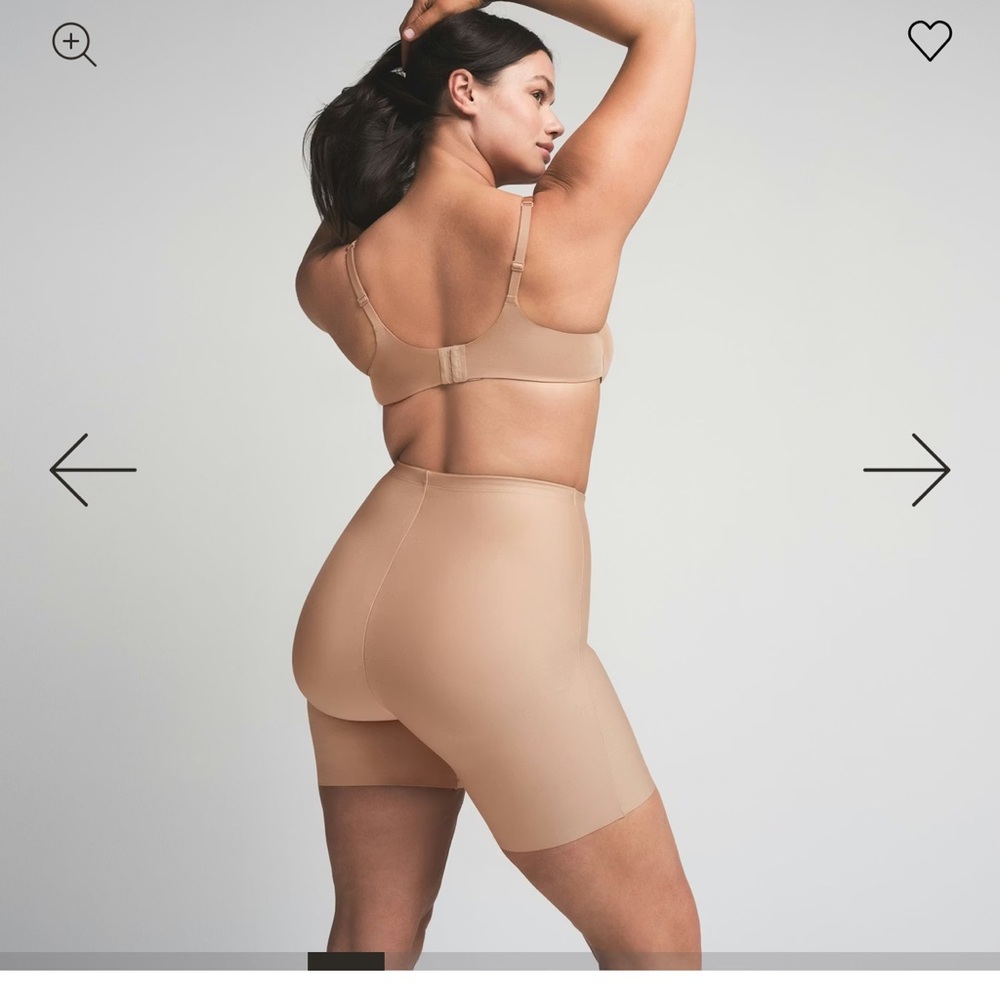 Brand new with tags SKIMS padded hip shaping shorts
